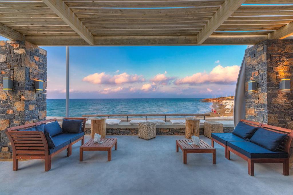 Hotel The Island Hotel