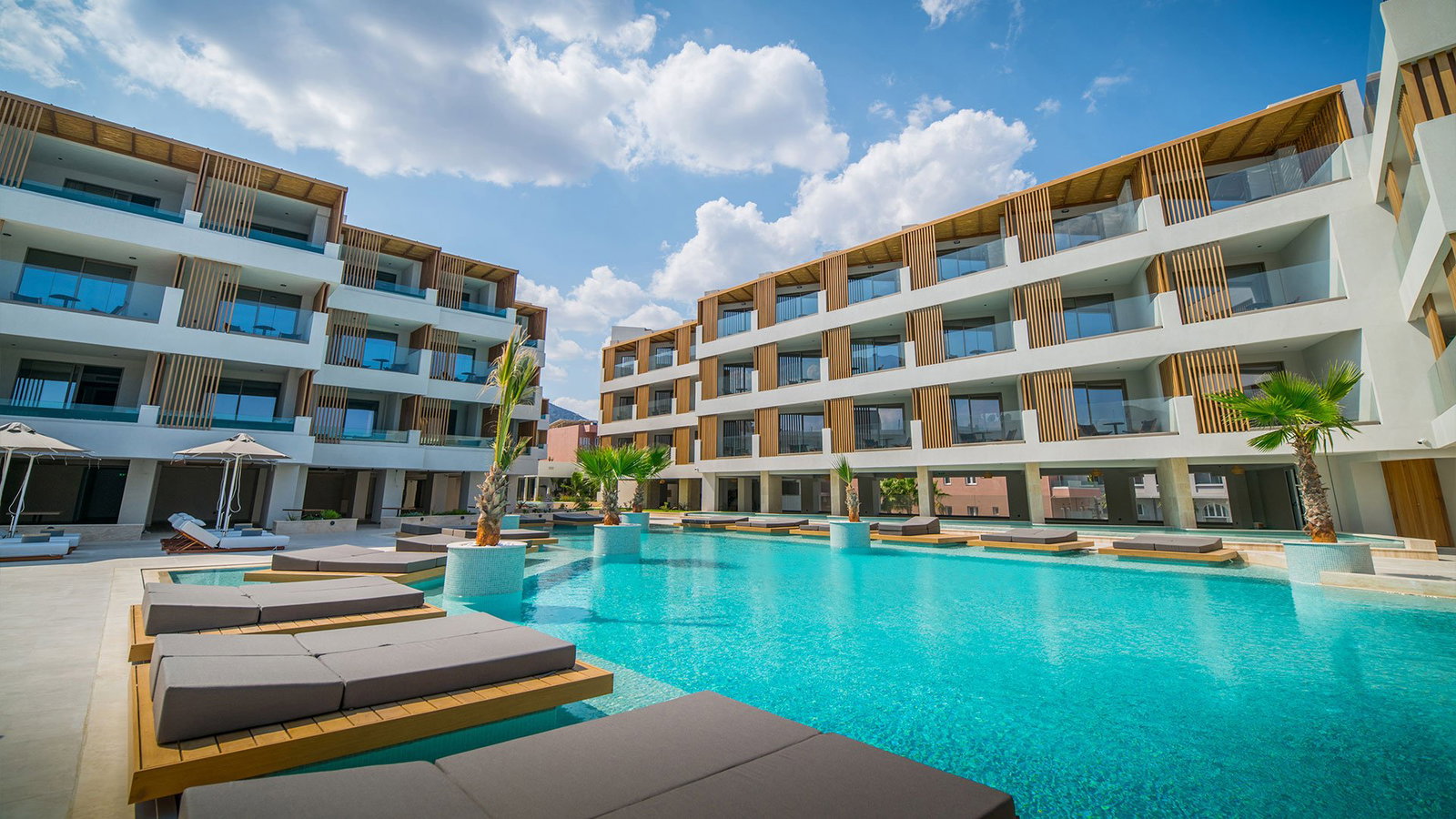 Hotel Akasha Beach Hotel & Spa